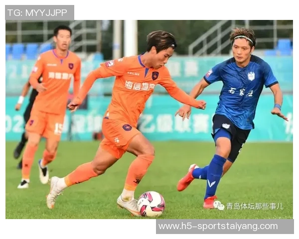 国脚谢文能现身西班牙人训练基地韩德宝等小将积极参与训练提升技艺